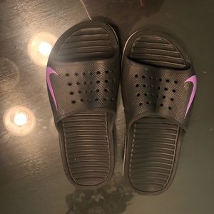 nike slides Women Or Men’s
